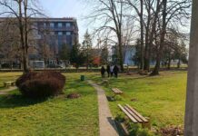 proljetno čišćenje školskog dvorišta