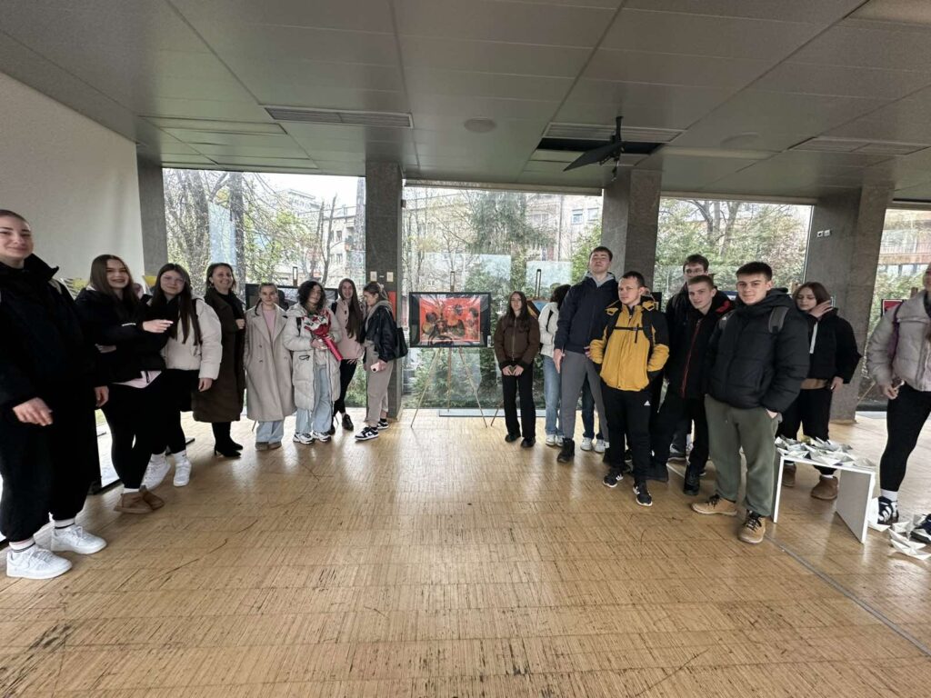 Lana Grujić prva izložba radova