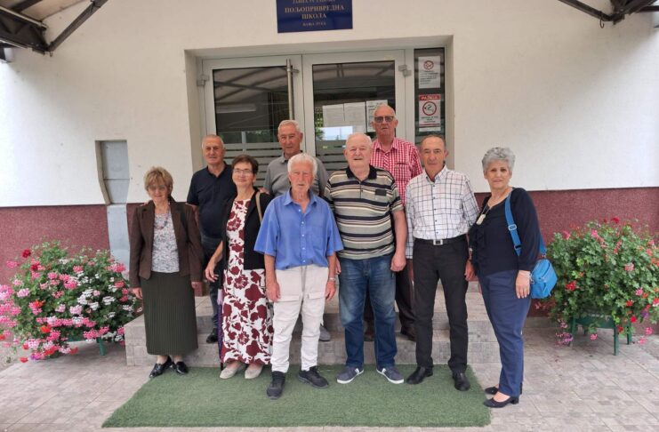 Емотиван сусрет генерације: Прослављено 60 година матуре! 60 godina mature
